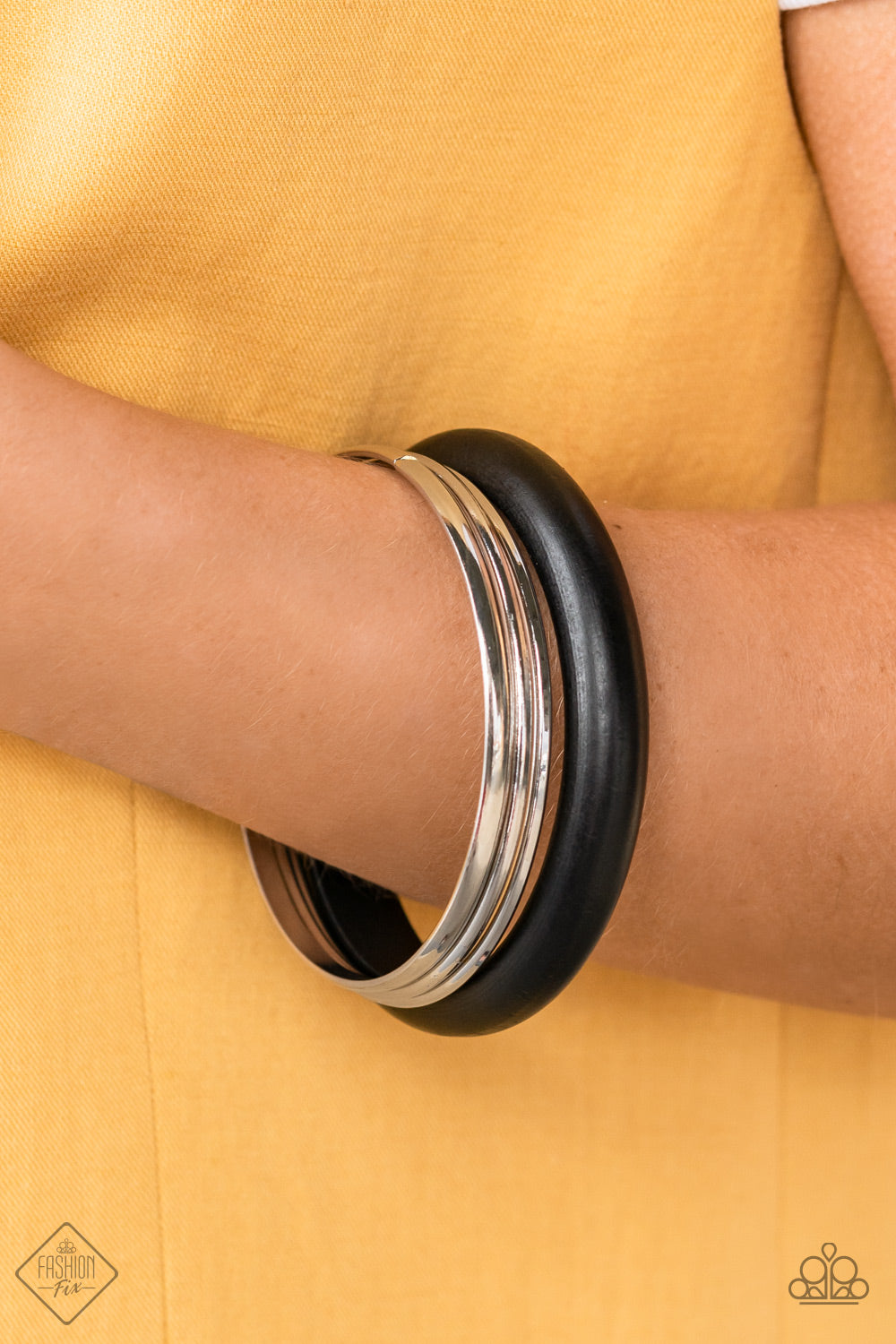 *Paparazzi Bracelet* "Adventurous Attitude" Black Bangle Bracelet