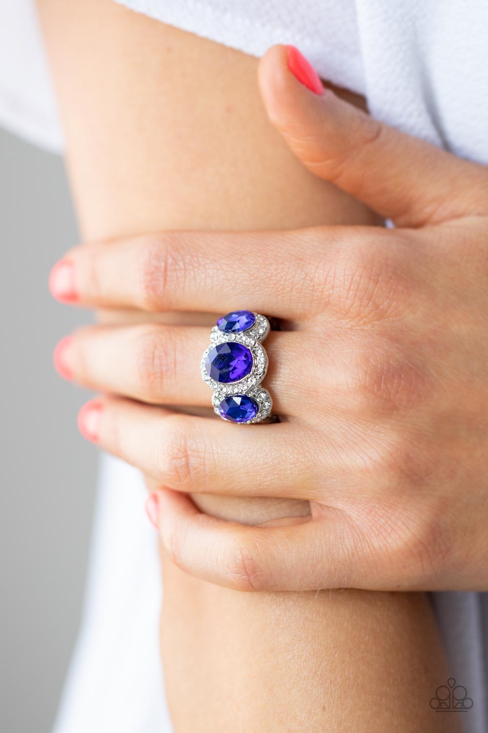 *Paparazzi Ring* ""Royal Residence" Blue Ring