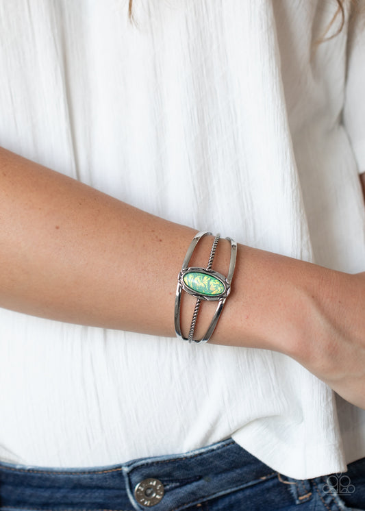 *Paparazzi Bracelet* "Stone Sahara" Green Bracelet